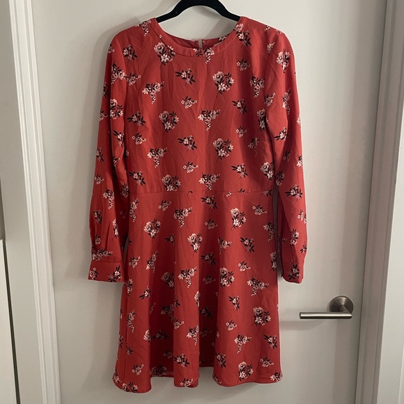 Loft Floral long sleeve dress, size 6 - Picture 3 of 6